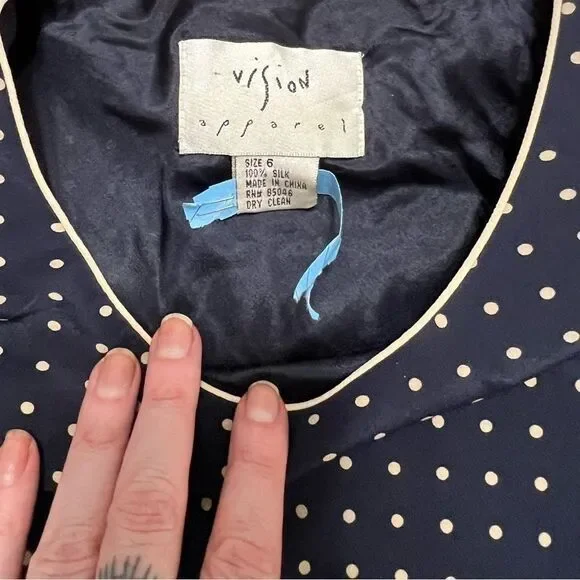 90s Vision Apparel Silk Dot
Dress 6 medium blue and cream midi - Picture 9 of 12
